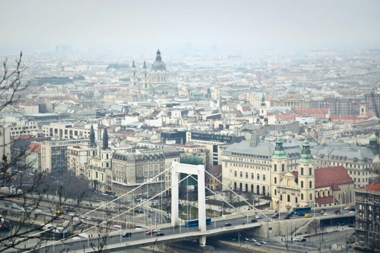 Budapest területén sok vízvezeték szerelő dolgozik